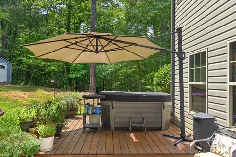 Exterior - 35 Kimberly Ln, Colbert, GA 30628 photo 8 of 9