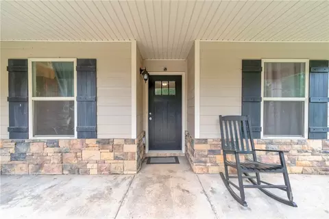 Exterior - 160 Morgan Way, Colbert, GA 30628 photo 4 of 8