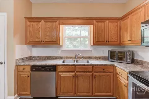 Kitchen - 165 John Sharp Rd, Colbert, GA 30628 photo 4 of 5