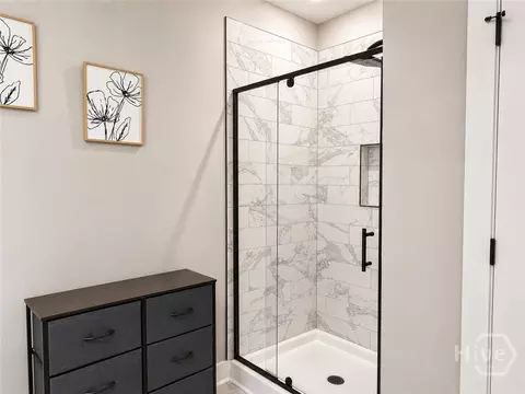 Bath - 521 Borders, Commerce, GA 30530 photo 2 of 5