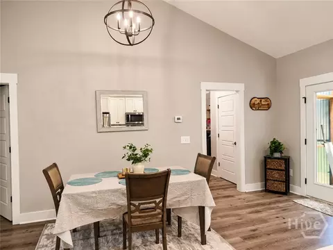 Dining - 521 Borders, Commerce, GA 30530 photo 1 of 1