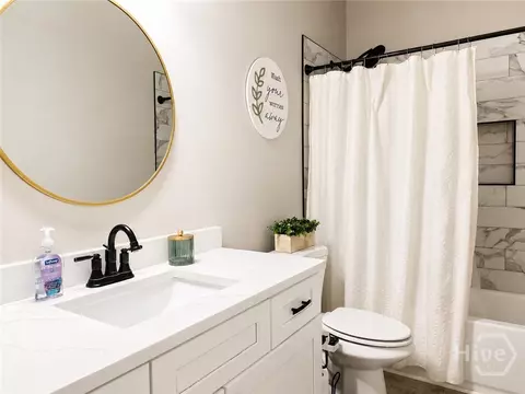 Bath - 521 Borders, Commerce, GA 30530 photo 5 of 5