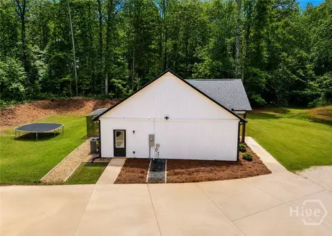 Exterior - 521 Borders, Commerce, GA 30530 photo 2 of 6