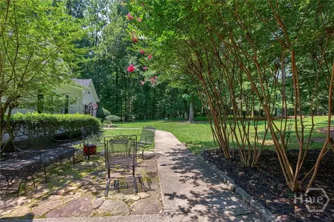 Exterior - 152 Thornhill Dr, Athens, GA 30607 photo 3 of 8