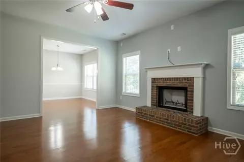Living - 168 Putters Dr, Athens, GA 30607 photo 2 of 3
