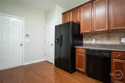 Kitchen - 168 Putters Dr, Athens, GA 30607 photo 4 of 4