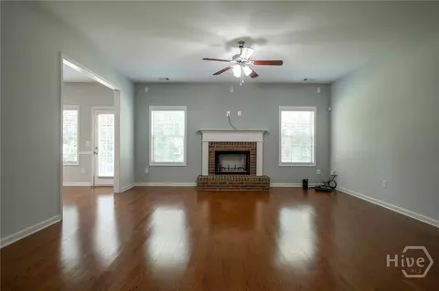 Living - 168 Putters Dr, Athens, GA 30607 photo 1 of 3