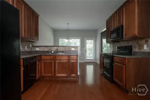 Kitchen - 168 Putters Dr, Athens, GA 30607 photo 1 of 4