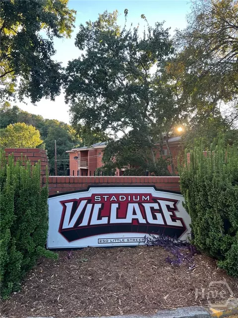 250 Little St #D102, Athens, GA 30605