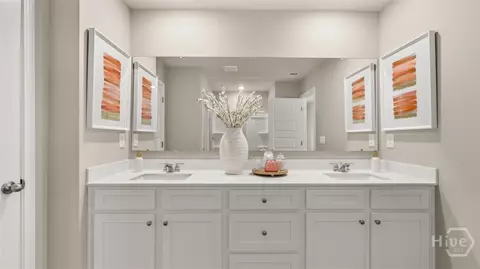 Bath - 331 Tate St, Monroe, GA 30655 photo 1 of 3