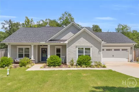 237 N Point Cir, Hartwell, GA 30643