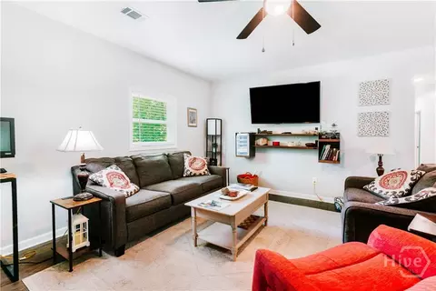 Living - 72 Terry Dee Ln, Colbert, GA 30628 photo 1 of 2