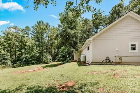 Exterior - 72 Terry Dee Ln, Colbert, GA 30628 photo 5 of 7