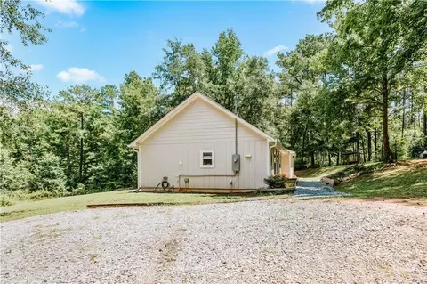 Exterior - 72 Terry Dee Ln, Colbert, GA 30628 photo 6 of 7