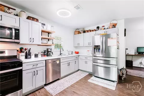 Kitchen - 72 Terry Dee Ln, Colbert, GA 30628 photo 3 of 3
