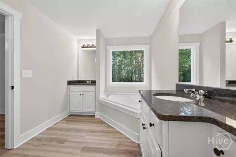 Bath - 44 Syacmore Dr #17, Colbert, GA 30628 photo 3 of 5