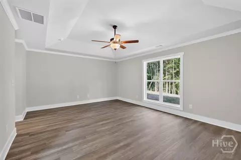 Living - 71 Syacmore Dr #20, Colbert, GA 30628 photo 5 of 5