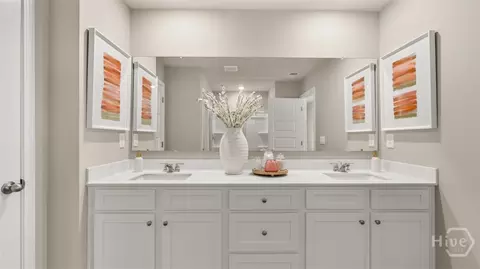 Bath - 337 Tate St, Monroe, GA 30655 photo 1 of 3