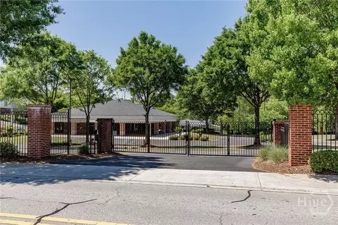 225 Oak St #132, Athens, GA 30601
