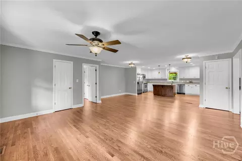 Living - 45 Smith Overhead Bridge Rd, Commerce, GA 30530 photo 4 of 8