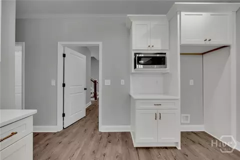 Entry Way - 105 Carlan Rd, Commerce, GA 30530 photo 5 of 8