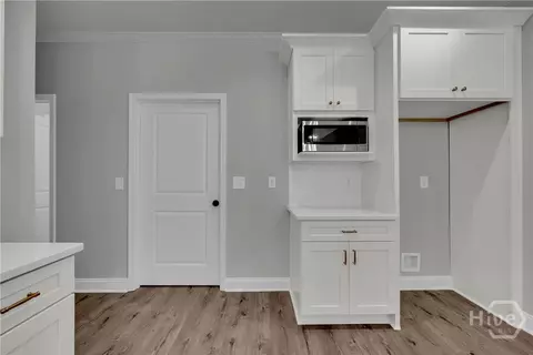 Entry Way - 105 Carlan Rd, Commerce, GA 30530 photo 4 of 8