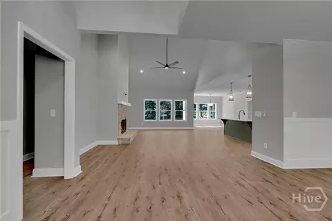 Living - 105 Carlan Rd, Commerce, GA 30530 photo 1 of 5