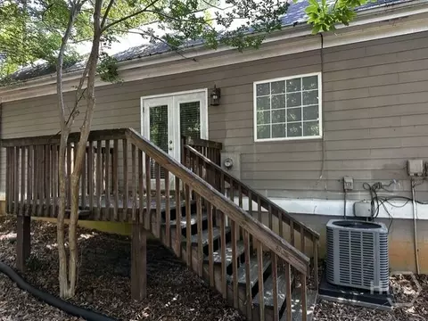 Exterior - 260 Westgate Dr, Athens, GA 30607 photo 3 of 5