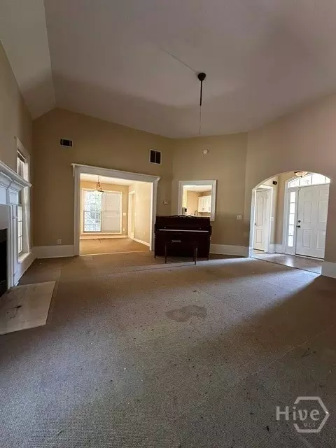 Living - 260 Westgate Dr, Athens, GA 30607 photo 1 of 2