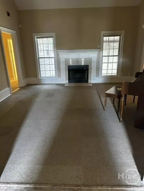 Living - 260 Westgate Dr, Athens, GA 30607 photo 2 of 2