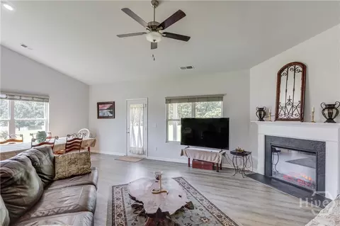 Living - 1173 Pine View Trl, Monroe, GA 30656 photo 3 of 4