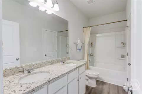 Bath - 1173 Pine View Trl, Monroe, GA 30656 photo 5 of 6