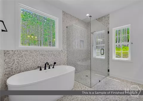 Bath - 754 Bellamy Rd, Lula, GA 30554 photo 3 of 6