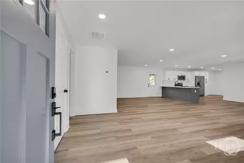 Other - 140 Benjamin Dr, Athens, GA 30606 photo 1 of 13