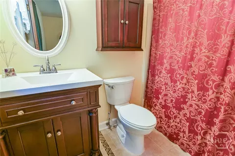 Bath - 104 Goddard Rd, Athens, GA 30607 photo 1 of 3