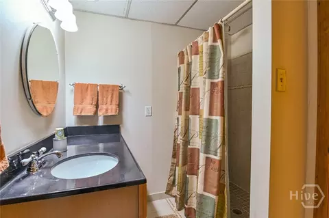 Bath - 104 Goddard Rd, Athens, GA 30607 photo 3 of 3