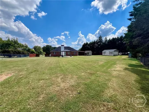Exterior - 75 Kristin Ct, Colbert, GA 30628 photo 5 of 9