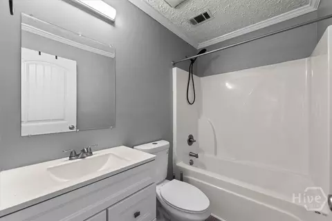 Bath - 566 Shadowmoor Cir, Thomson, GA 30824 photo 1 of 3