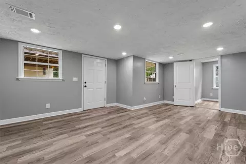 Living - 566 Shadowmoor Cir, Thomson, GA 30824 photo 1 of 4