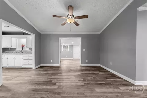 Living - 566 Shadowmoor Cir, Thomson, GA 30824 photo 4 of 4