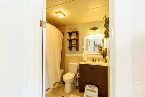Bath - 2045 Ila Rd, Commerce, GA 30530 photo 1 of 1
