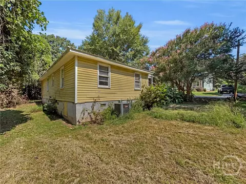 Exterior - 1748 Broad St E, Athens, GA 30601 photo 5 of 9