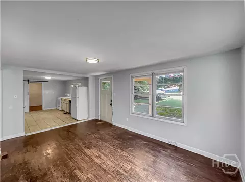 Living - 1748 Broad St E, Athens, GA 30601 photo 3 of 4