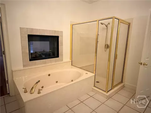 Bath - 1171 River Run, Bishop, GA 30621 photo 1 of 6