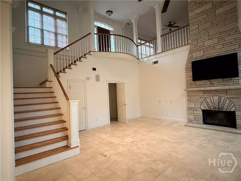 Living - 1171 River Run, Bishop, GA 30621 photo 2 of 11