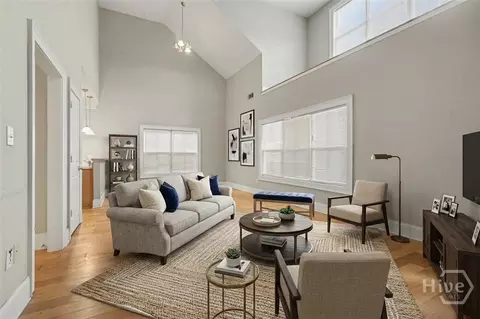 Living - 103 E Paces Dr, Athens, GA 30605 photo 2 of 5