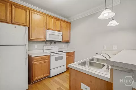 Kitchen - 103 E Paces Dr, Athens, GA 30605 photo 2 of 2