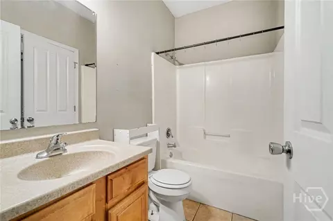 Bath - 103 E Paces Dr, Athens, GA 30605 photo 2 of 4