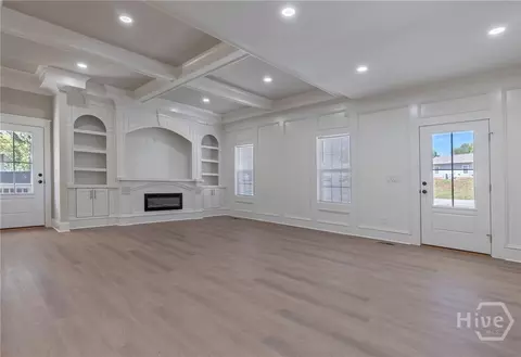 Living - 540 Sunset Ave, Comer, GA 30629 photo 4 of 10