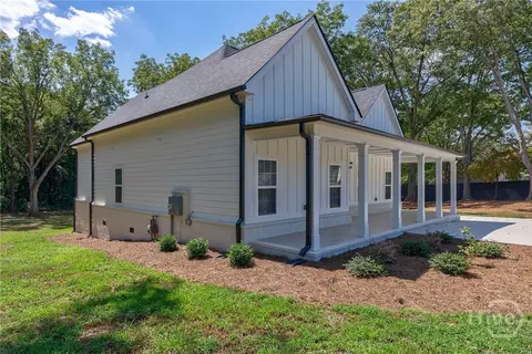 Exterior - 540 Sunset Ave, Comer, GA 30629 photo 4 of 13
